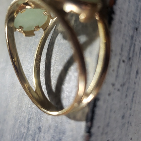 14kt GOLD 3 stone Jade Ring ..So Pretty - Picture 8 of 8